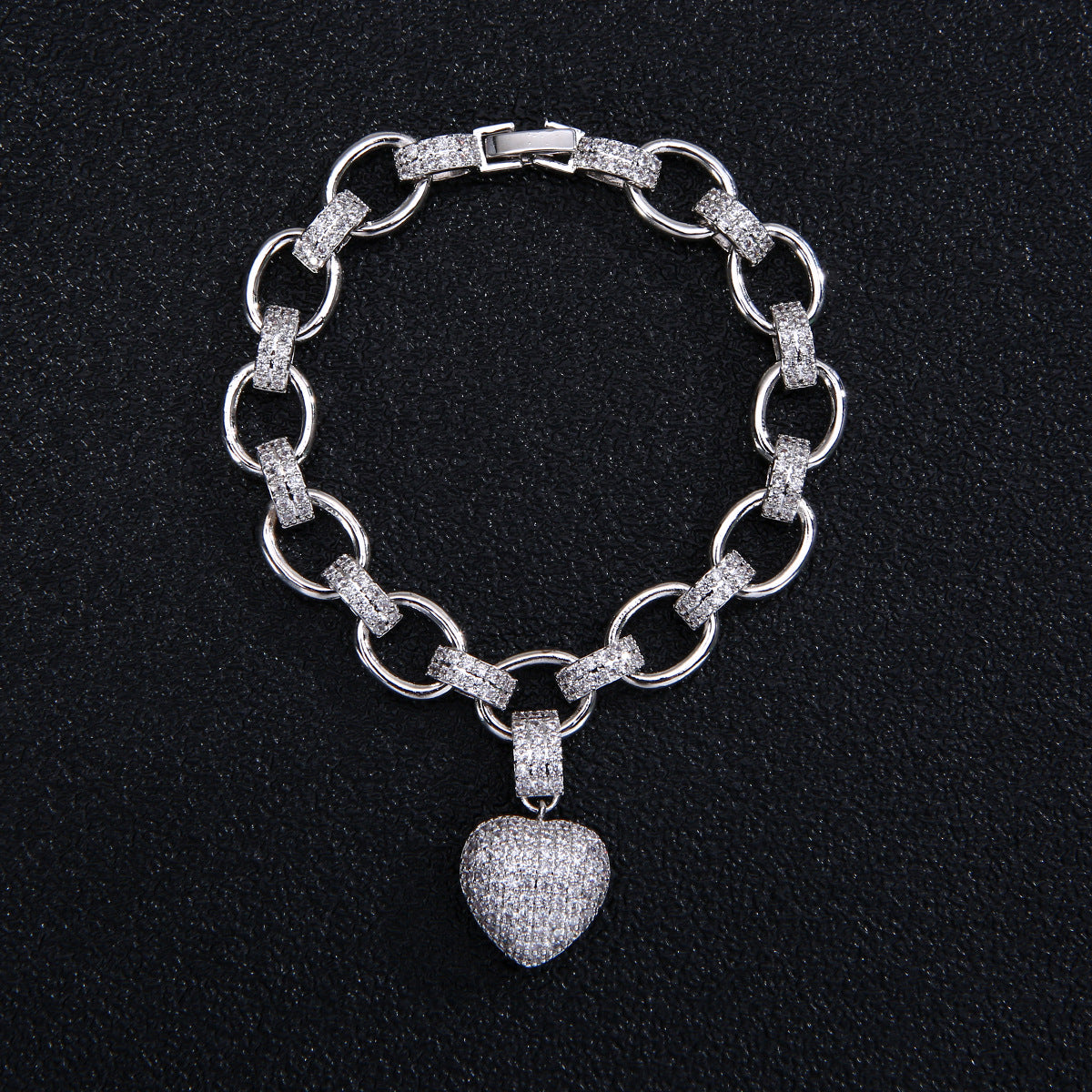 Set Hip-Hop Temperament Golden Heart-Shaped Necklace