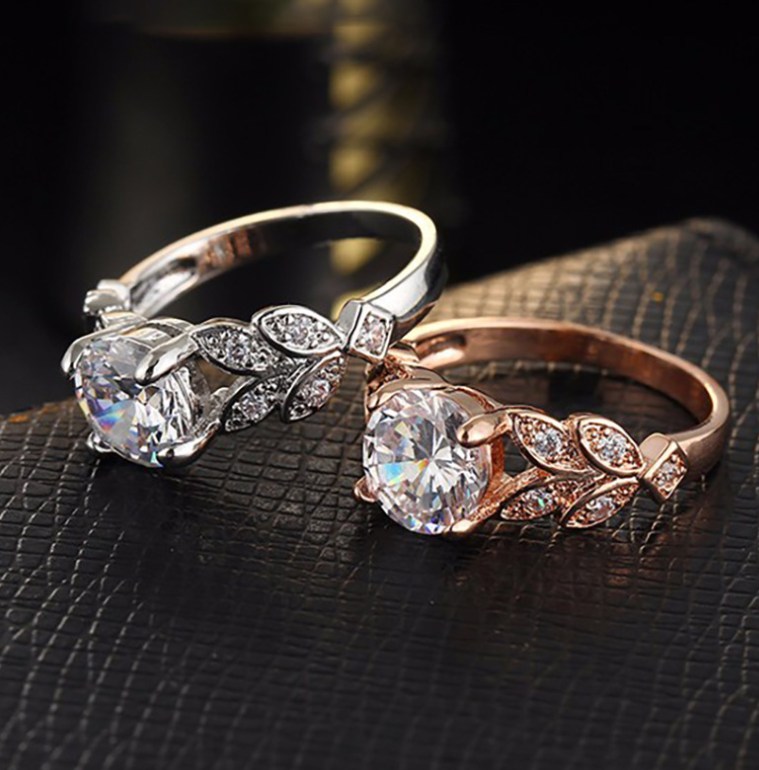Zircon Engagement Ring Inlaid Zircon