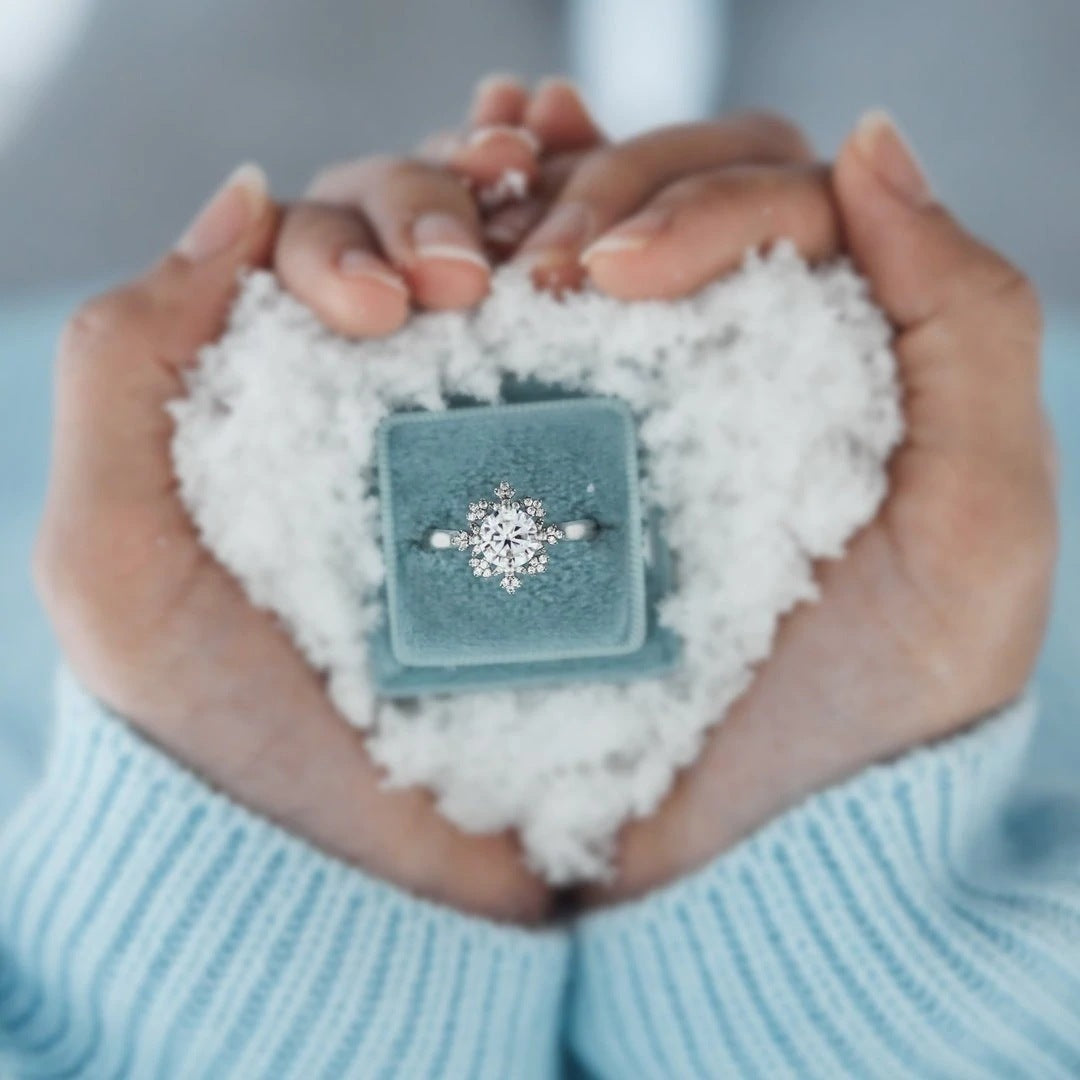 Women's Sterling Silver Snowflake Ring With Diamond Zircon Fashion