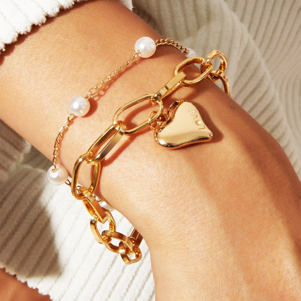 2 Piece Heart and Pearl Bracelet Set